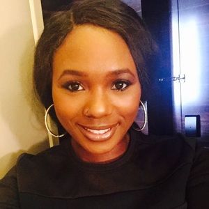 Meet your Posher, Ebony